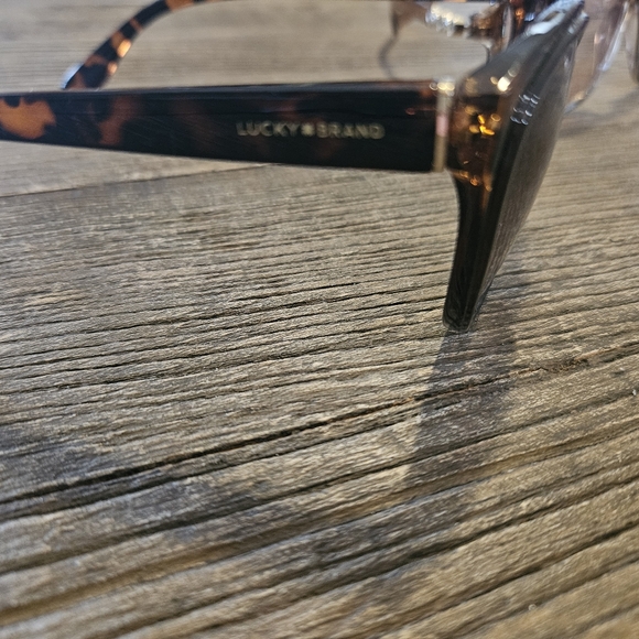 GUESS!LUCKYBRAND!JESSICA SIMPSON SUNGLASSES ALL IN EXC CONDITION NO SCRATCHES - Picture 4 of 5
